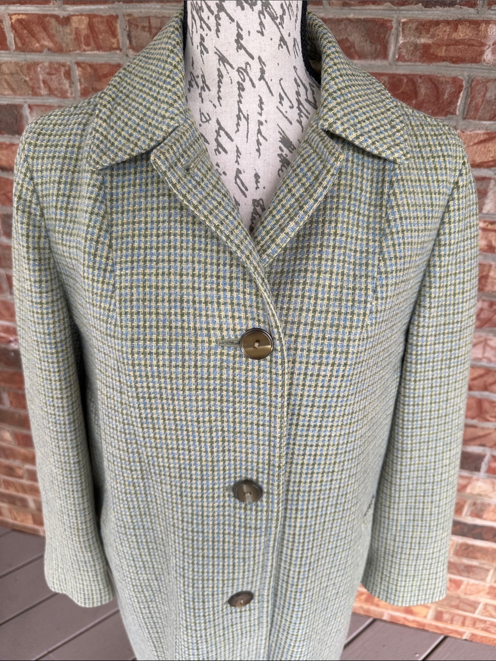 Vintage 1960’s Women's Green Check Wool Coat - Picture 4 of 15